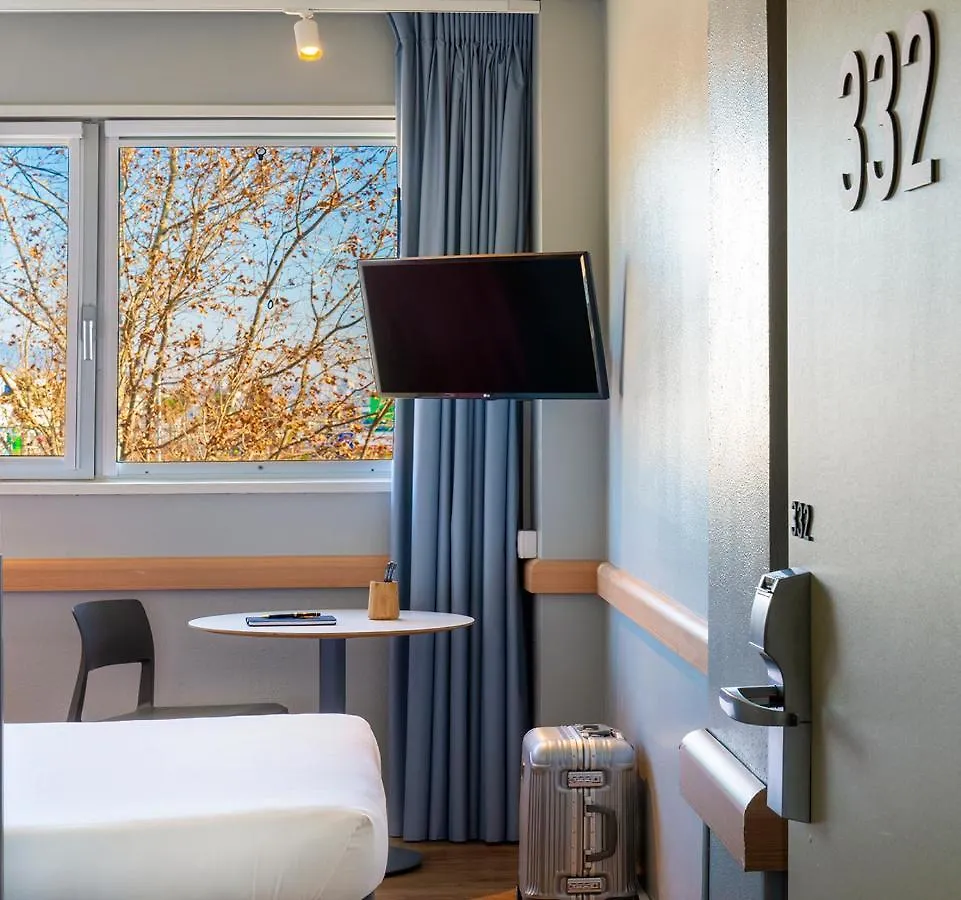 Ibis Budget Barcelona Viladecáns 0*,  Spanien